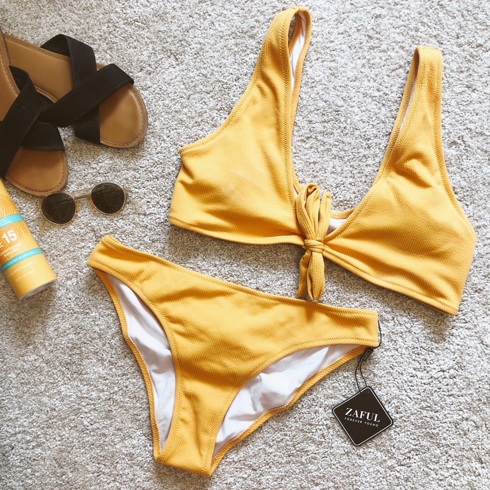 HP ⭐️ *NWT* { ZAFUL } Yellow Bikini